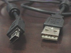 USB ケーブル